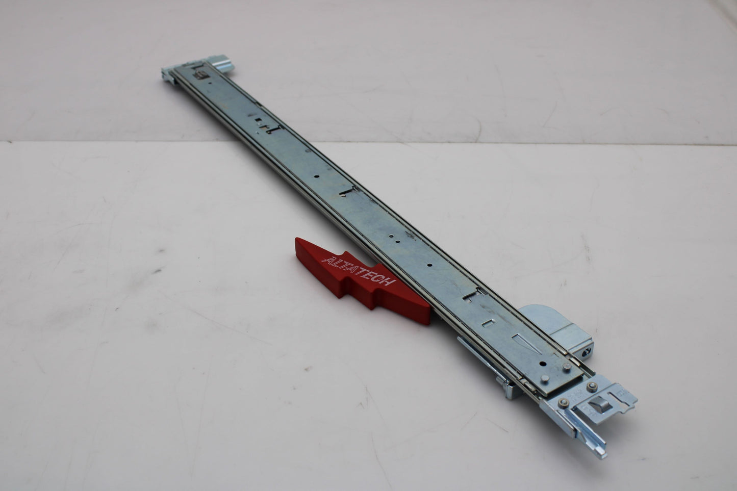 Dell 61KCY Rail Kit Sliding Ready Left XV104, Used