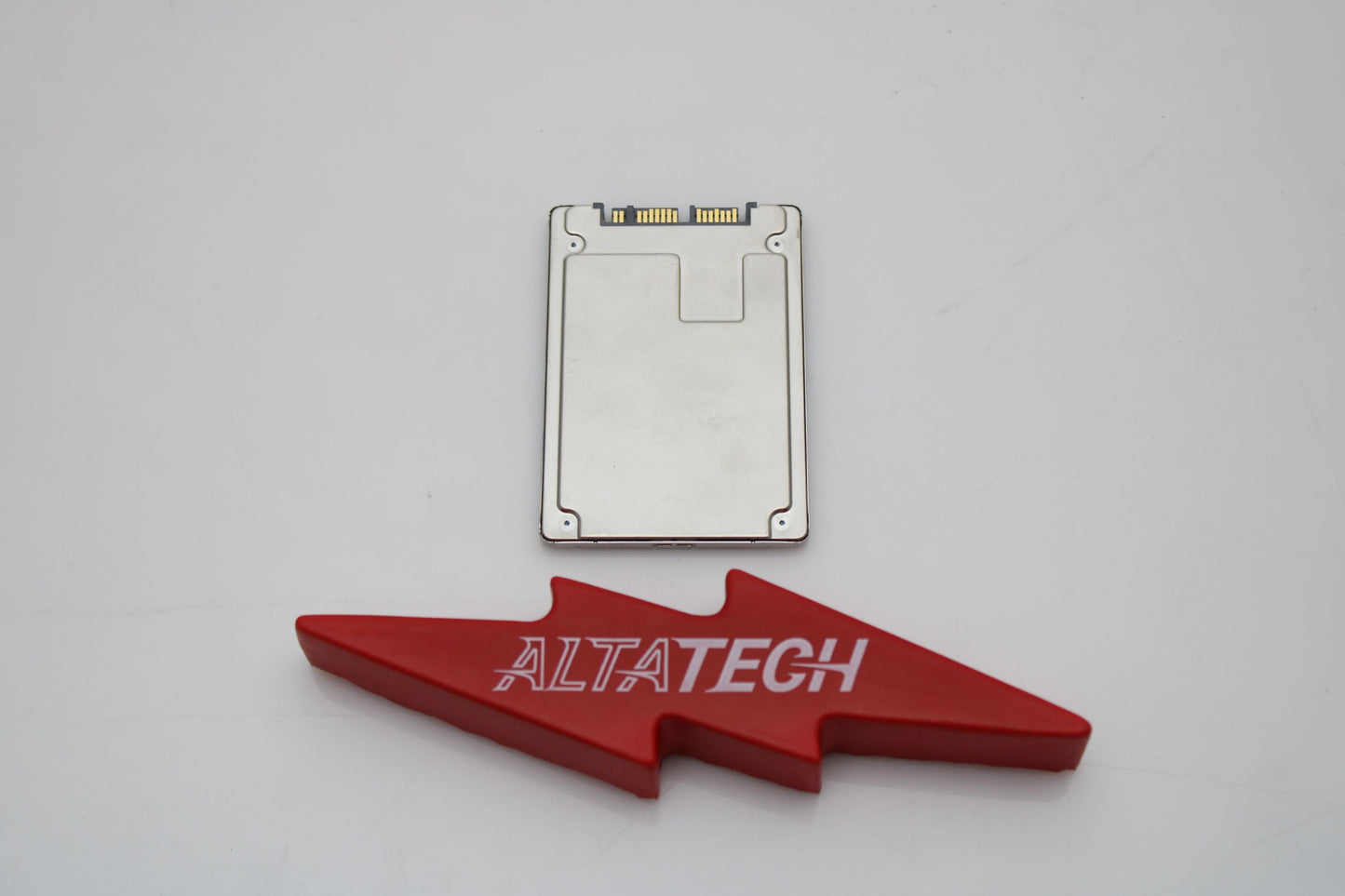 Dell 853HG 400GB SSD SATA 1.8 6G THNSF8400CAME, Used