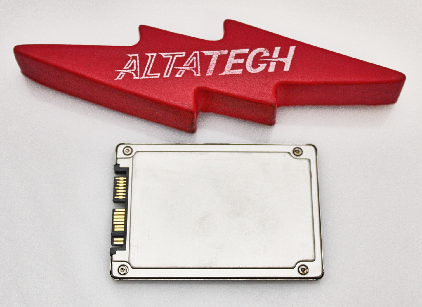 Dell 8VN4J 960GB SSD SATA 6G 1.8 MU MZ8KM960HAJH-000D3 / MZ-8KM960A, Used