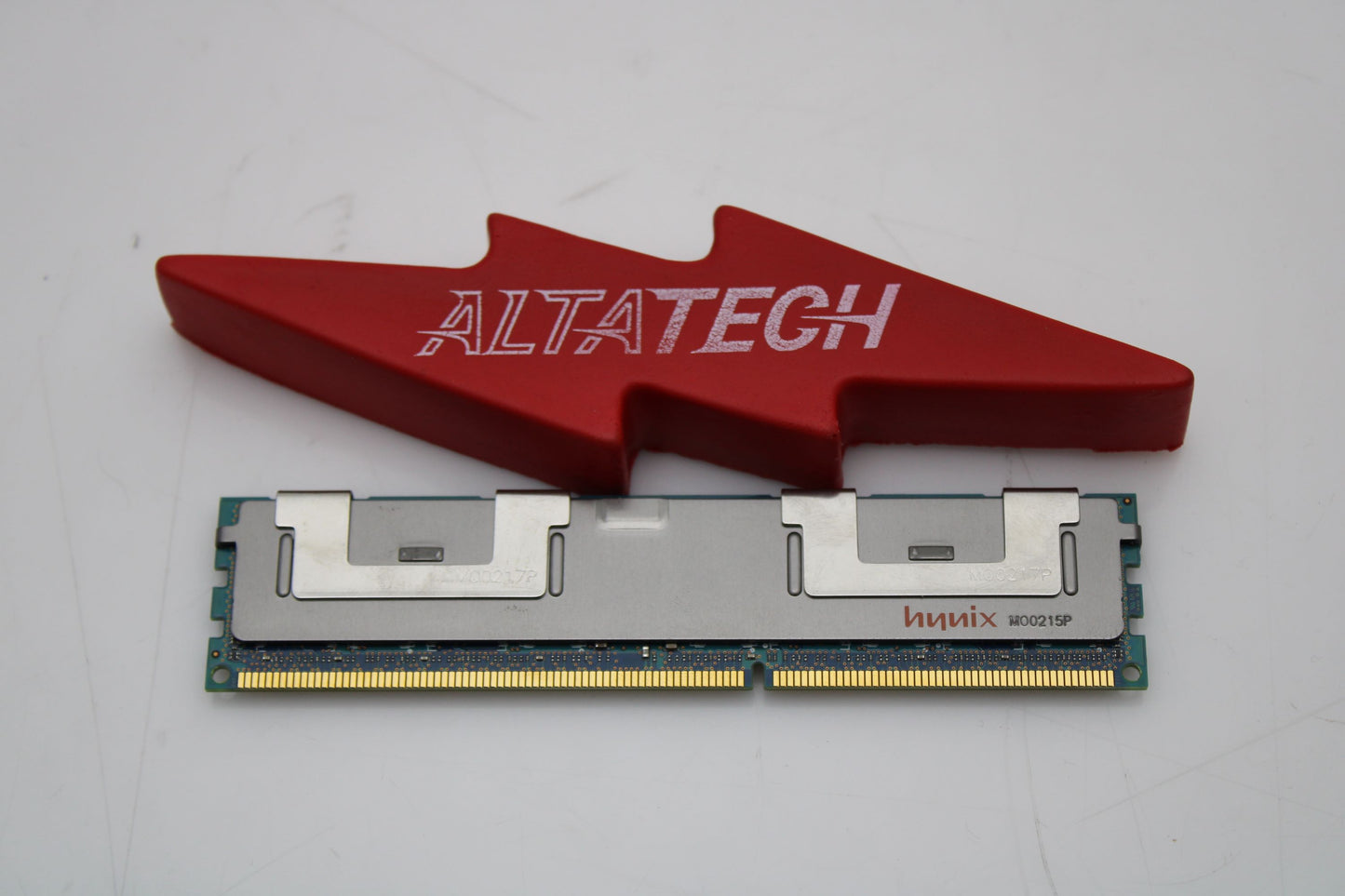 Hynix HMT151R7BFR4C-H9 4GB PC3-10600R DDR3-1333 2Rx4 ECC Memory, Used