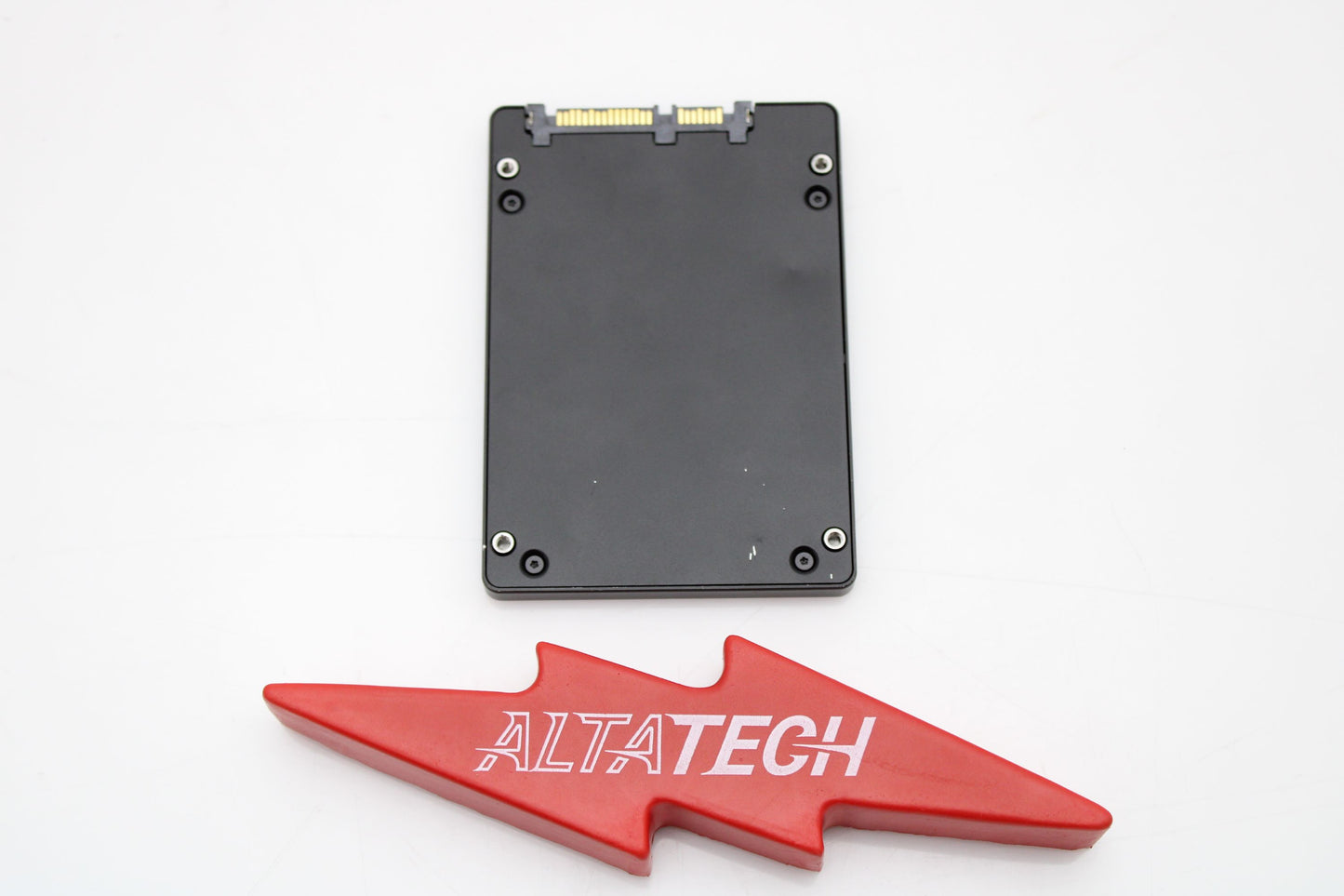 Lenovo 00FN363 960GB SATA SSD 2.5" TO 3.5", Used