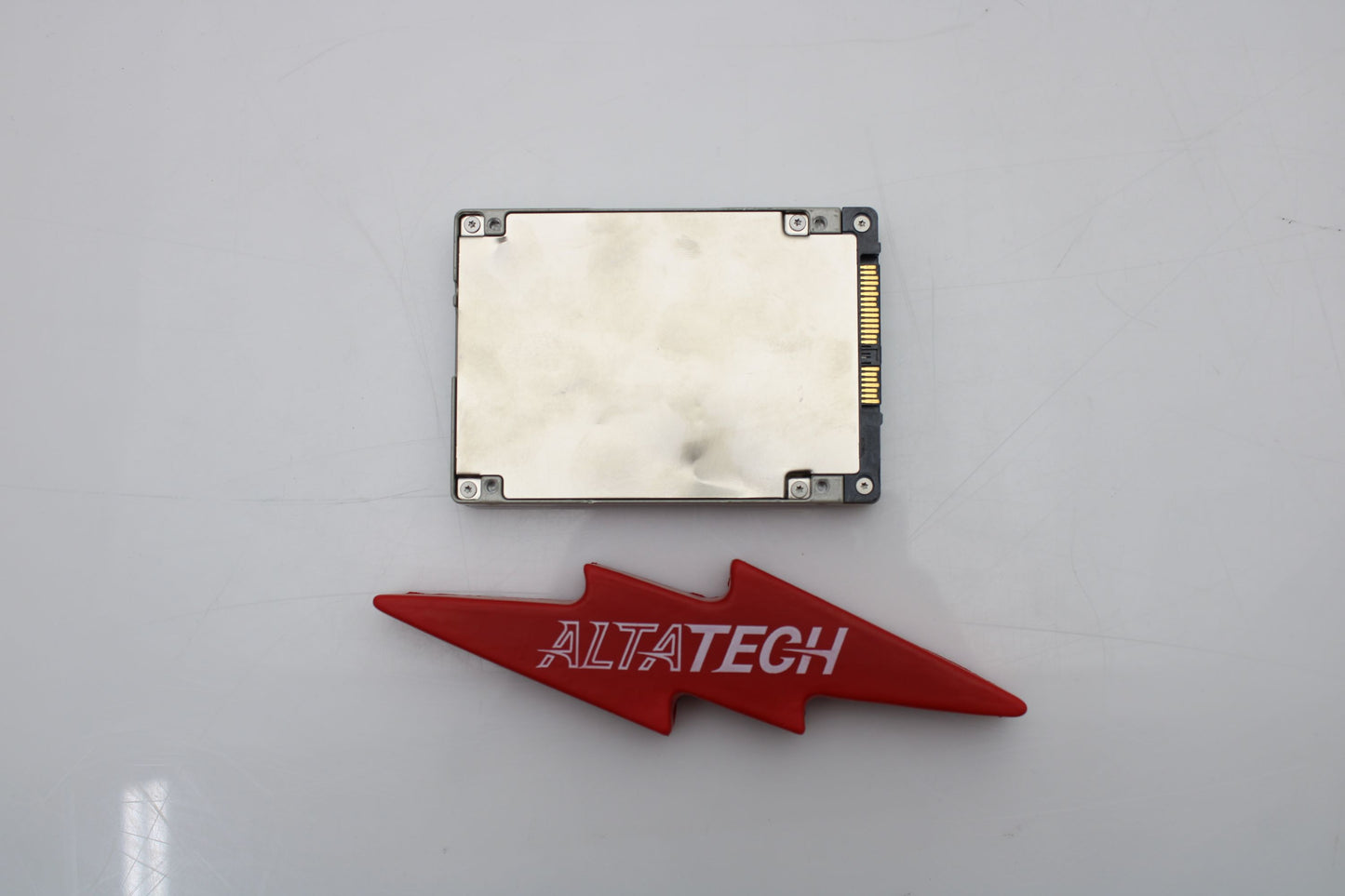 Micron MTFDJAL1T9MBU-2AN1 1.92TB SSD SAS 2.5 12G, Used