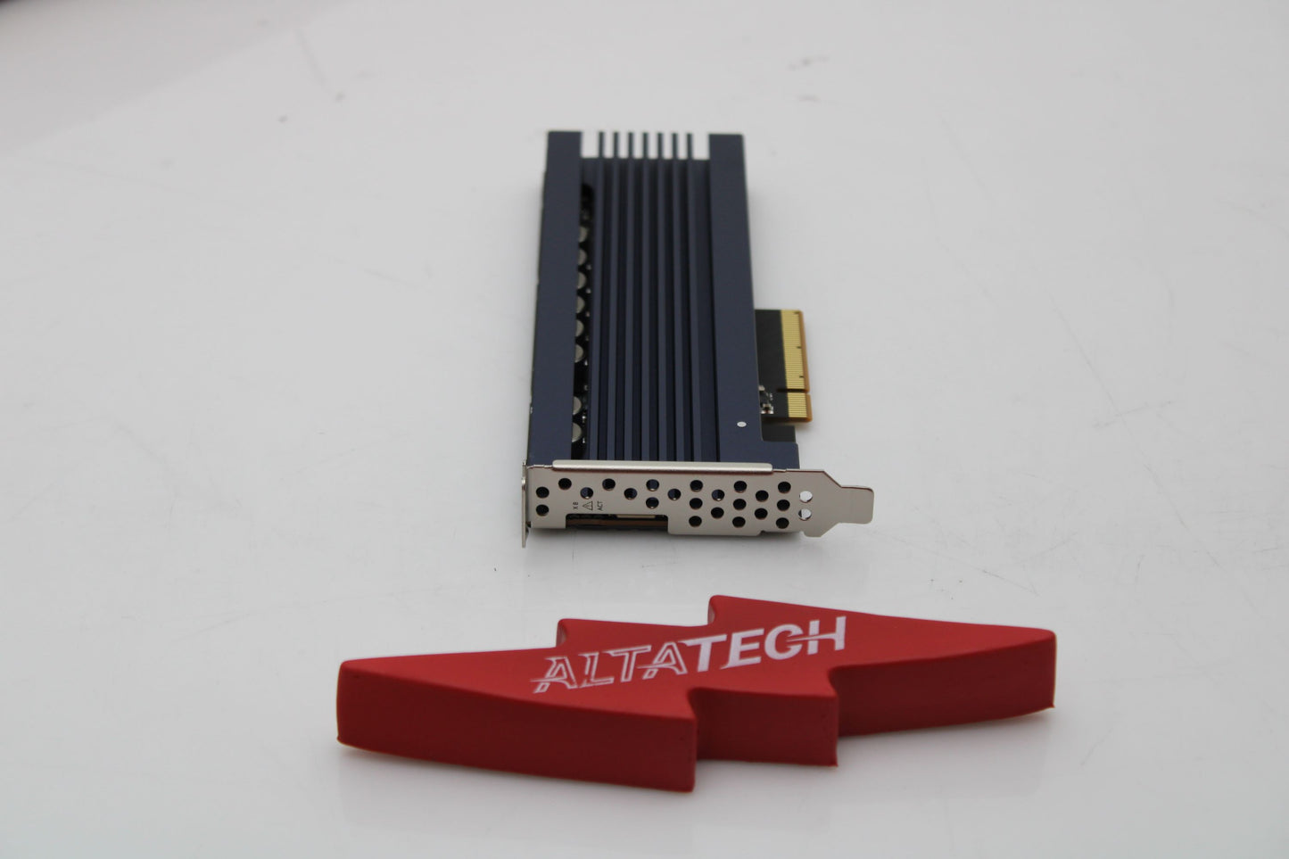 Samsung MZPLL6T4HMLA-00AD3_NEW 6.4TB SSD NVME PCIE HHHL MU, New Sealed