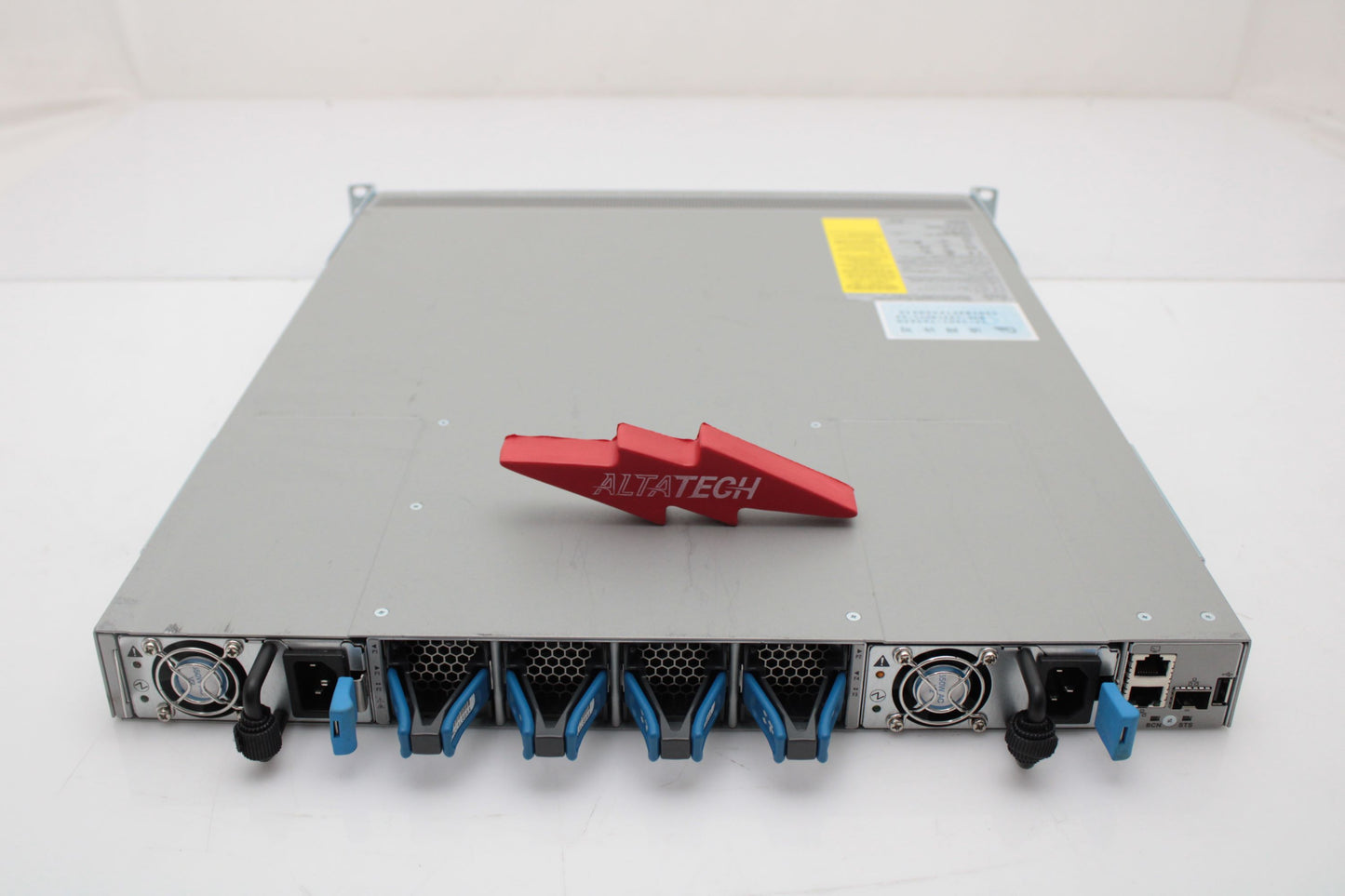 Cisco N9K-C93180YC-EX N9K-C93180YC-EX Cisco Nexus 9000 Switches, Used