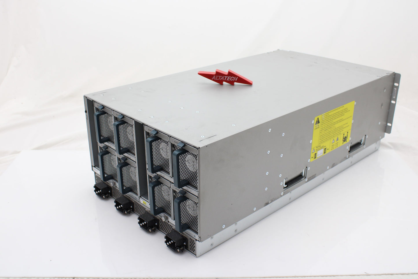 Cisco UCSB-5108-AC2-CH UCS AC 8-Slot Blade Server, Used