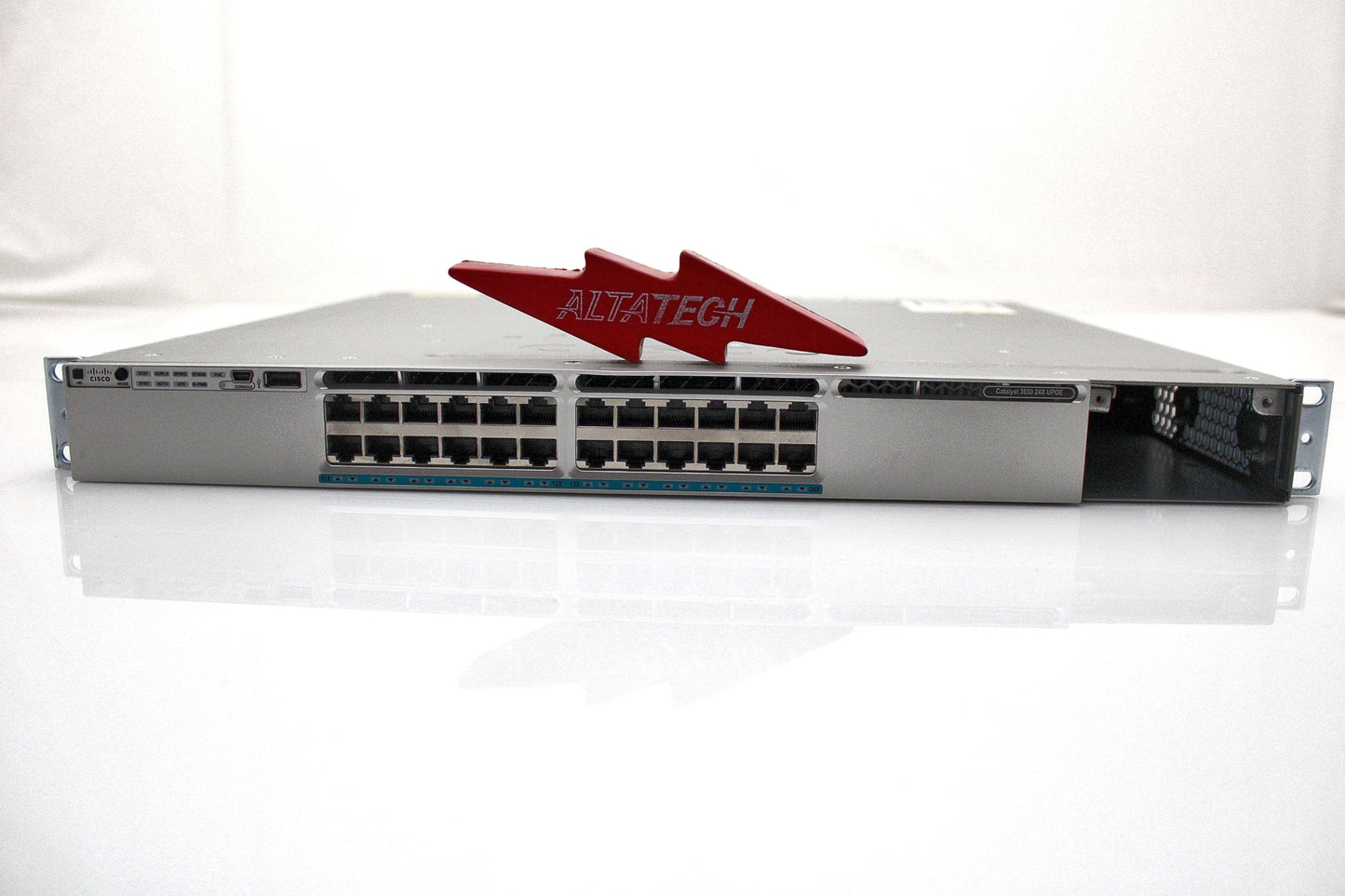 Cisco WS-C3850-24XU-S 24PORT UPOE SWITCH, Used