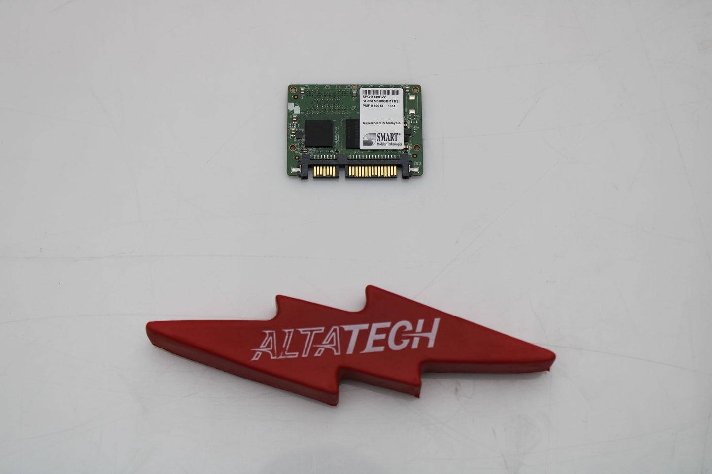 Crucial SG9SLM3B8GBM11ISI 8GB SSD Boot Drive Isilon, Used