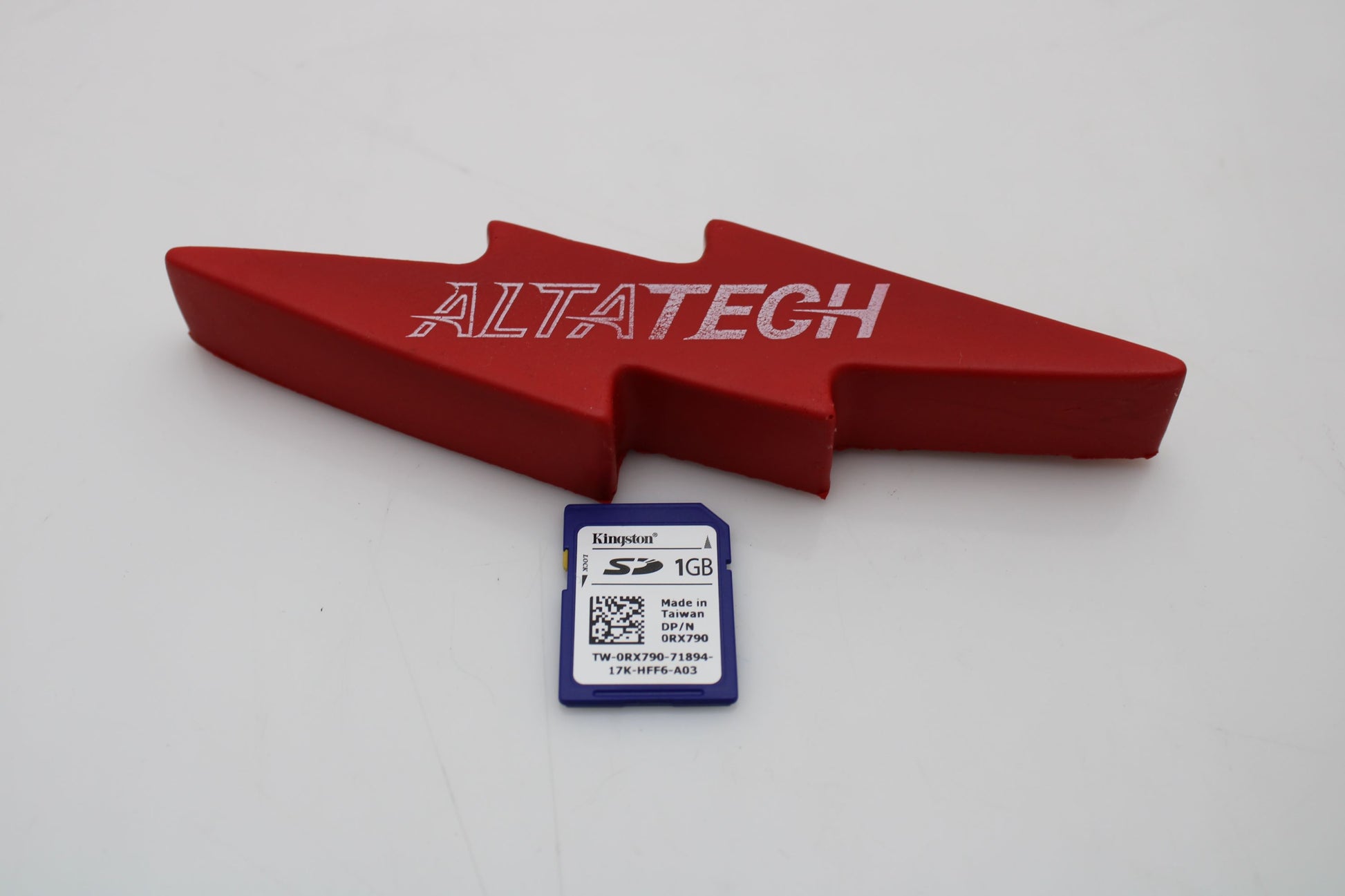 Dell 0RX790 1GB SD MEMORY CARD, KINGSTON, Used