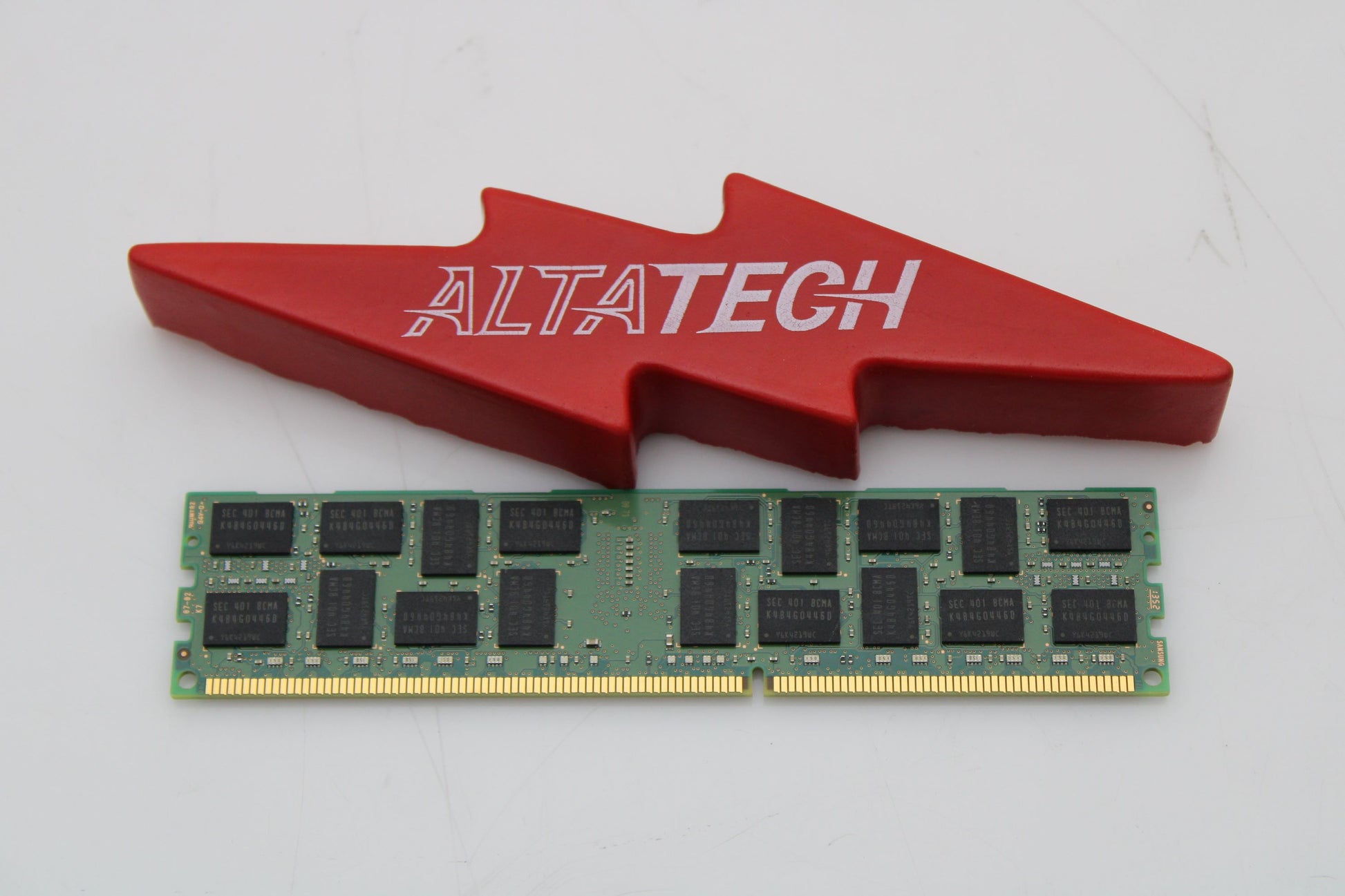 Dell 370-AAUK 16GB PC3-14900R DDR3-1866 2RX4 ECC, Used