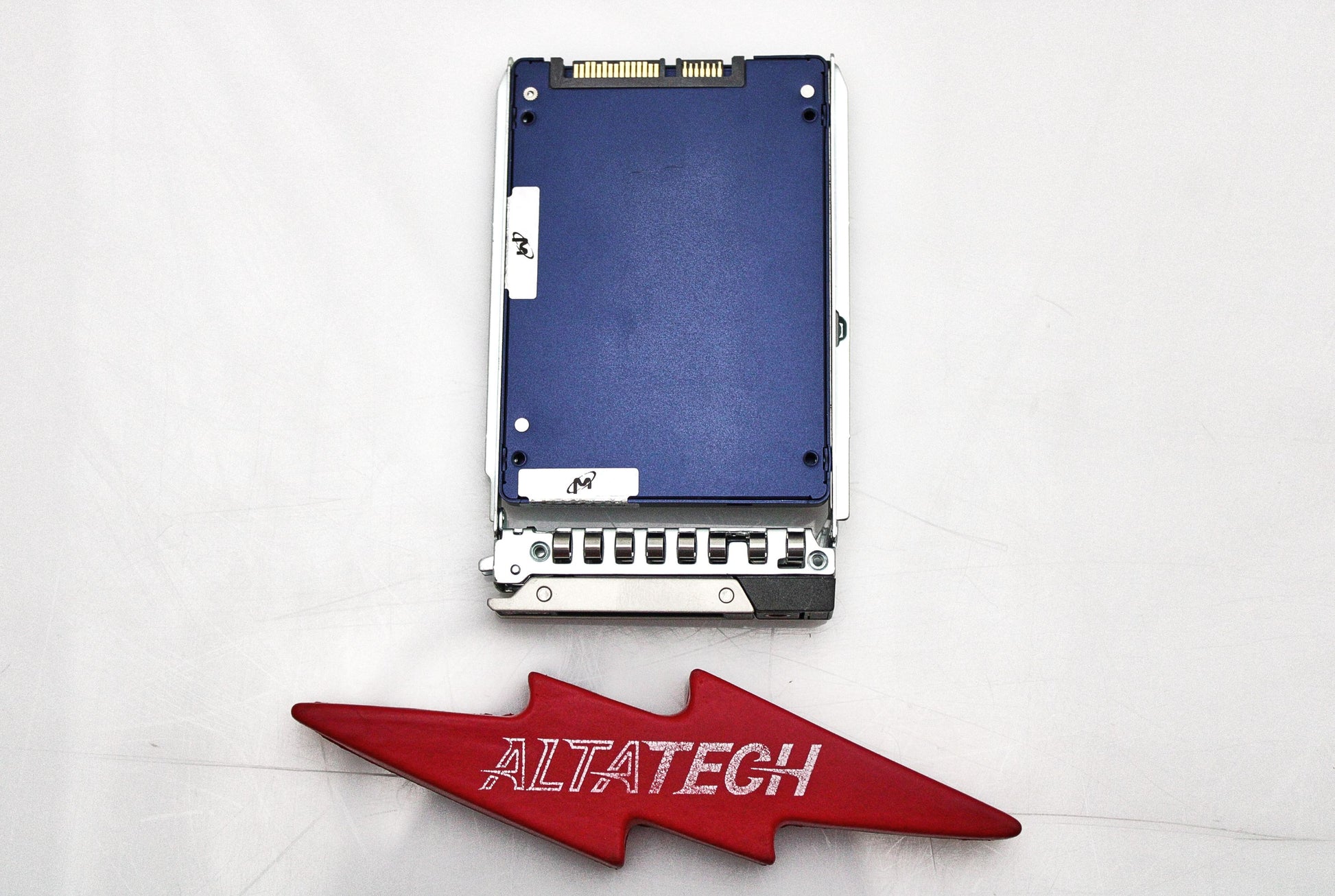 Dell 3JY18 7.68TB SSD SATA 2.5 6G MICRON 5200 MTFDDAK7T6TDC-1AT1ZABYY, Used