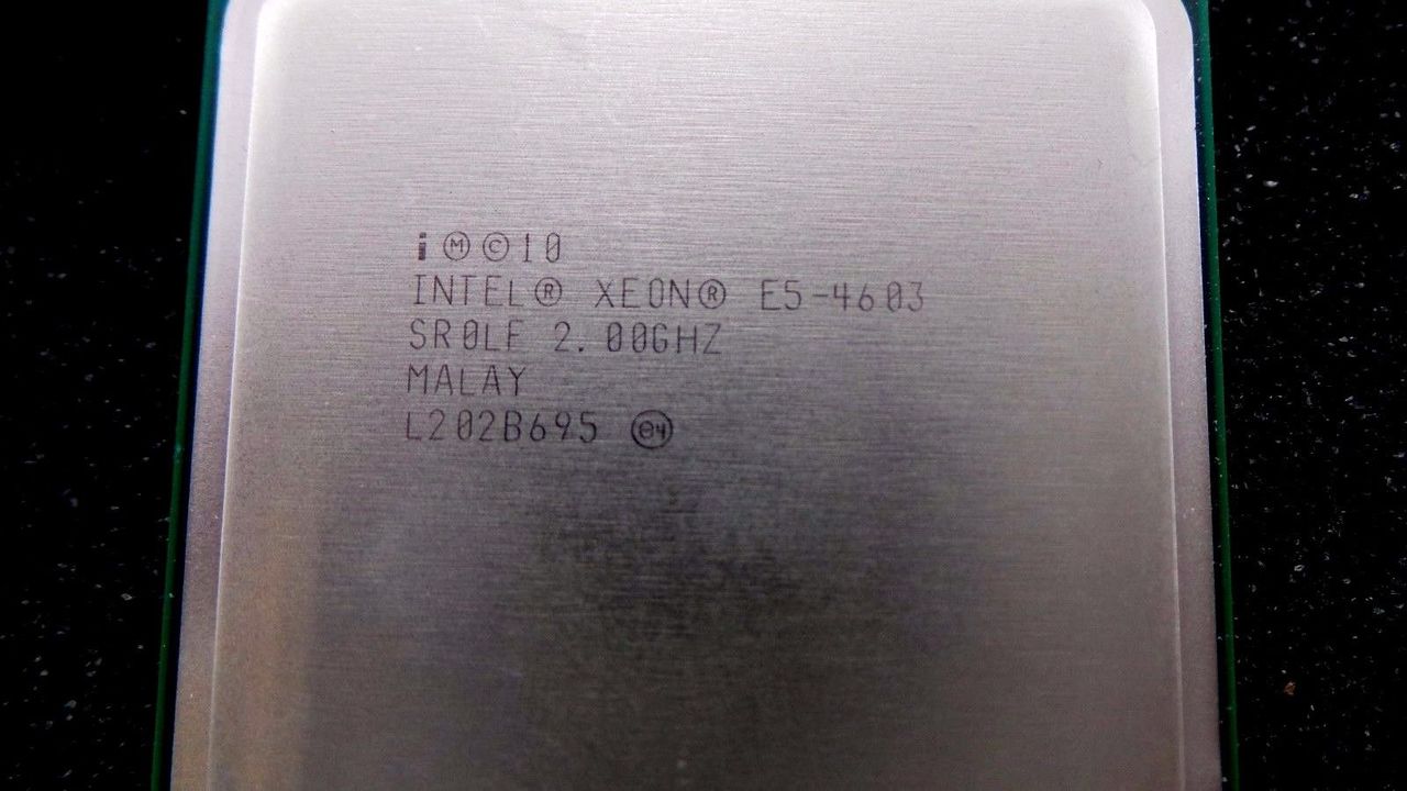 Dell CG352 Dell CG352 Intel SR0LF Xeon Quad-Core 2.0GHz 10MB 95W Processor w/ Thermal Grease, Used