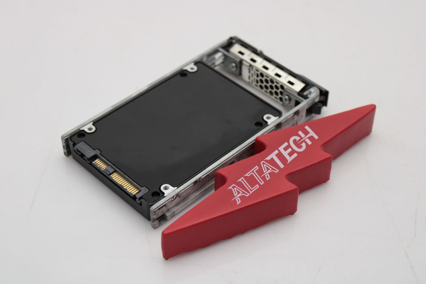 Dell CT0H2-CML 3.84TB SSD SAS 2.5 12G RI, Used