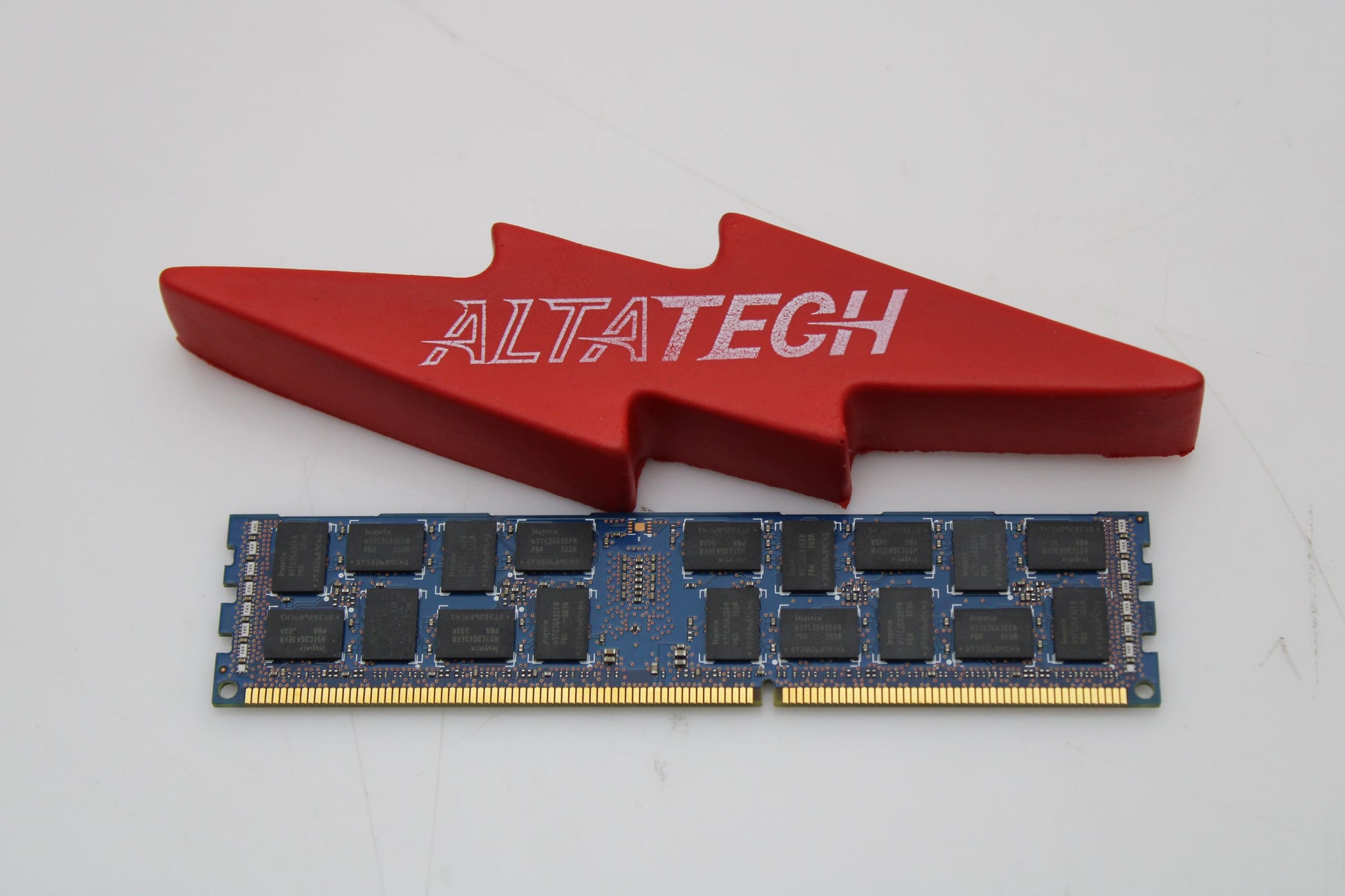 Dell HMT31GR7CFR4A-PB 8GB PC3L-12800R DDR3-1600 2RX4 ECC, Used