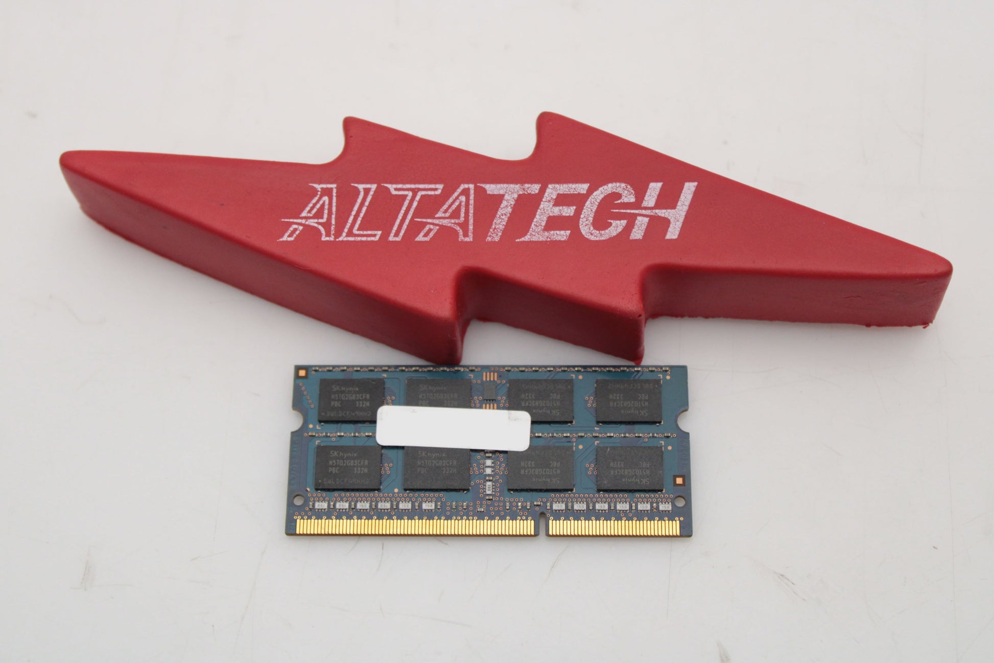 Dell HMT351S6CFR8C-PB 4GB PC3L-12800S 2RX8 N-ECC, Used