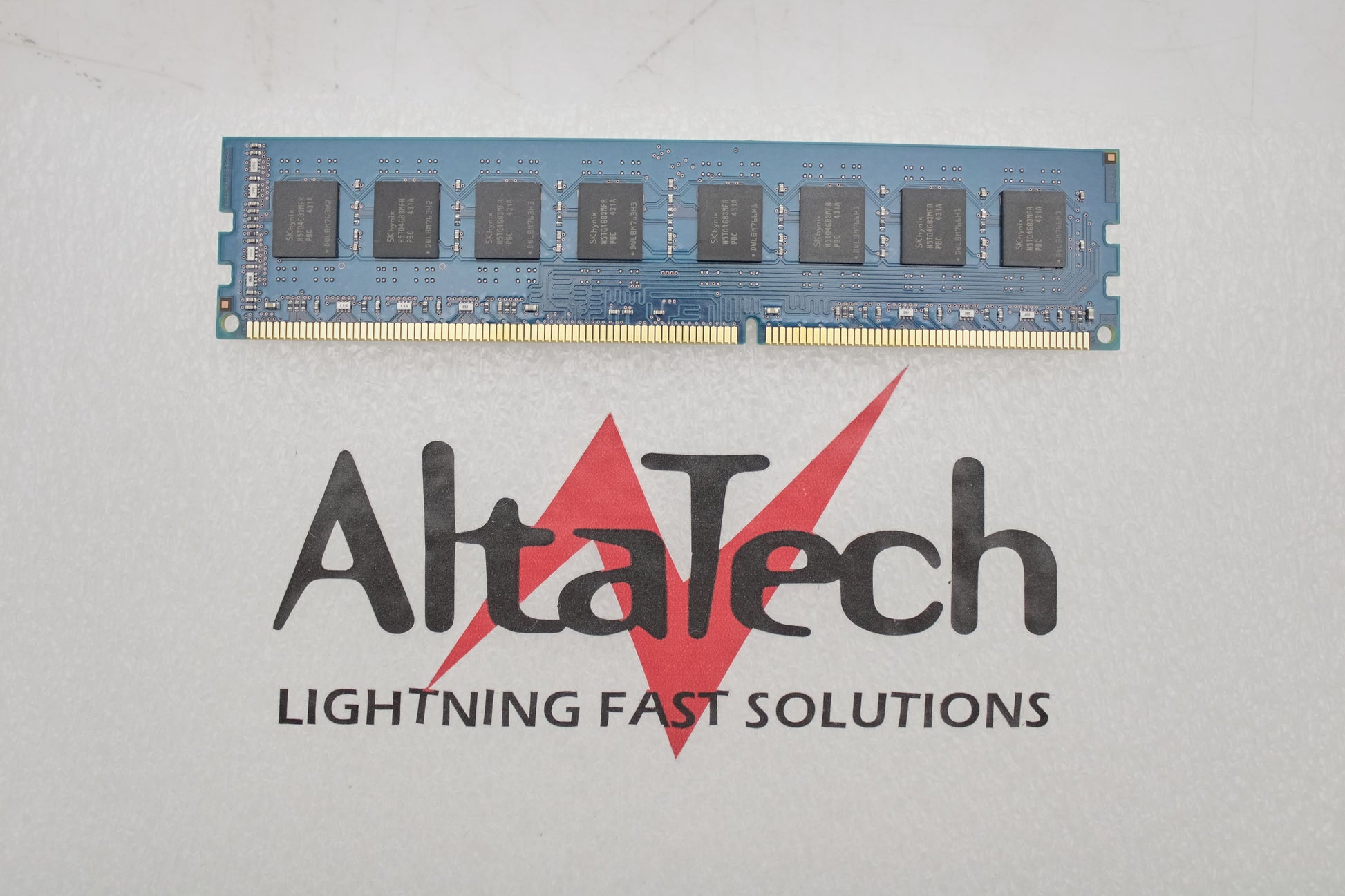 Dell HMT41GU6MFR8C-PB 8GB PC3-12800U DDR3-1600 2RX8 N-ECC, Used