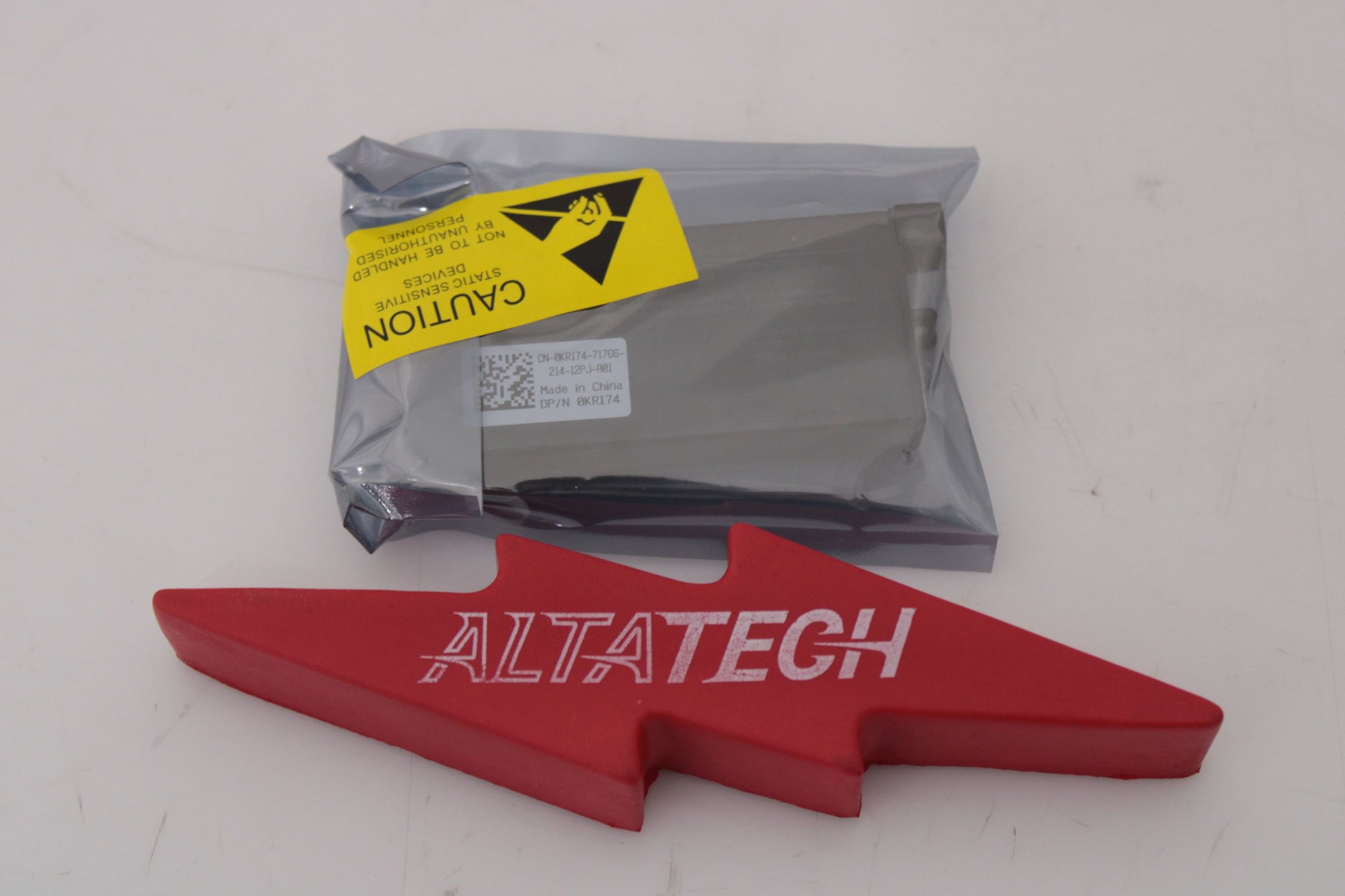 Dell KR174_NEW PERC 3.7V 7WH RAID Controller Battery, New Sealed