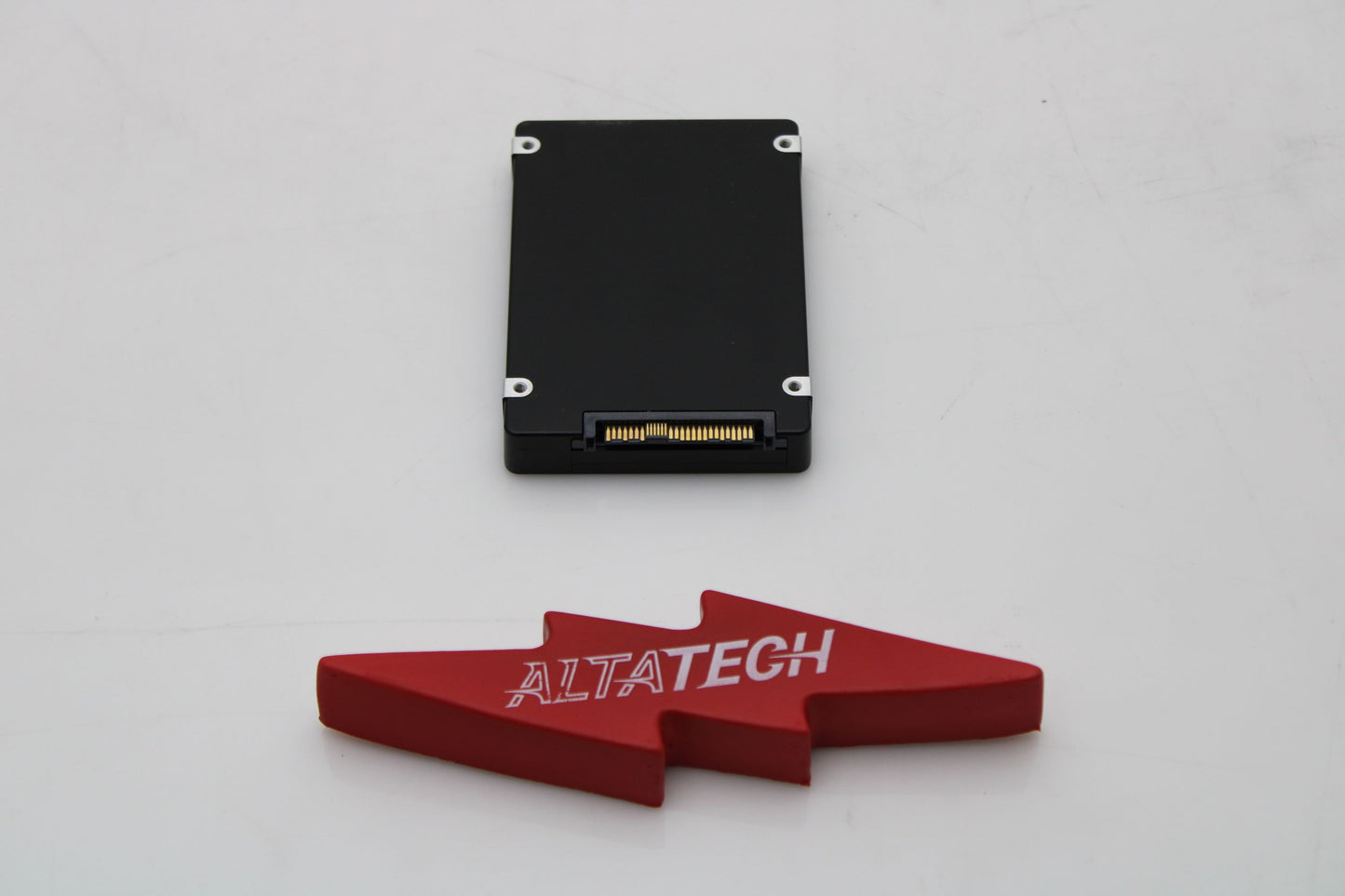 Dell 0NMCFM 12.8TB SSD 2.5 12G NVME MU, Used