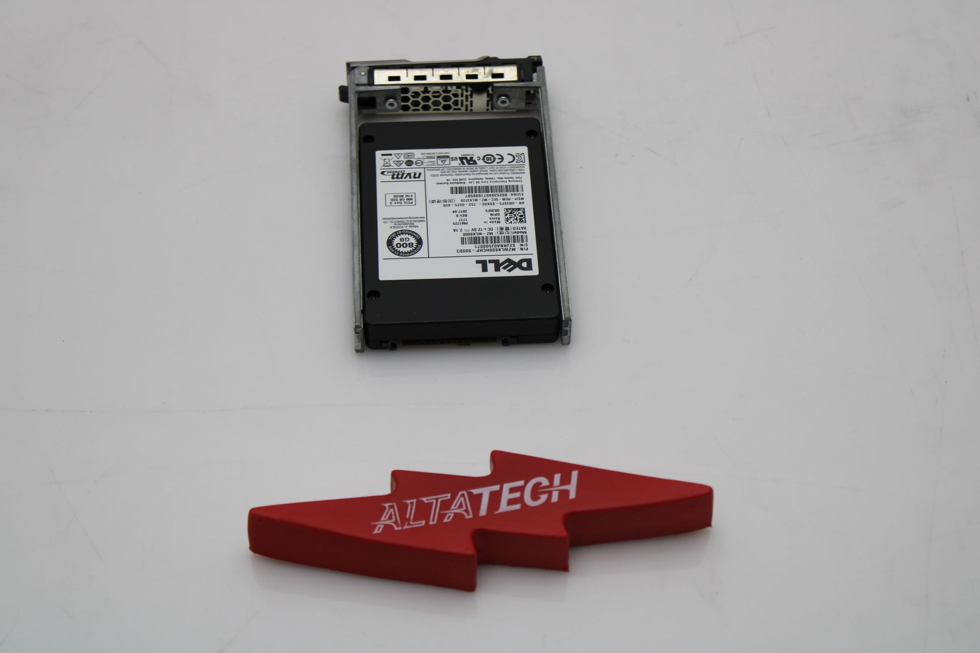 Dell 0R39F5 800GB SSD SAS 2.5 NVME MU, Used