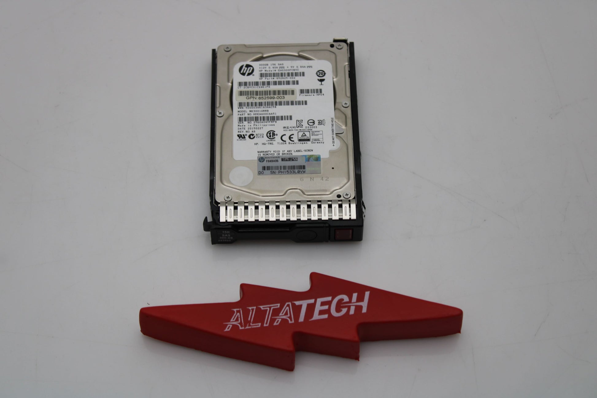 HP 653960-001 300GB 15K SAS 2.5" Hard Drive, Used