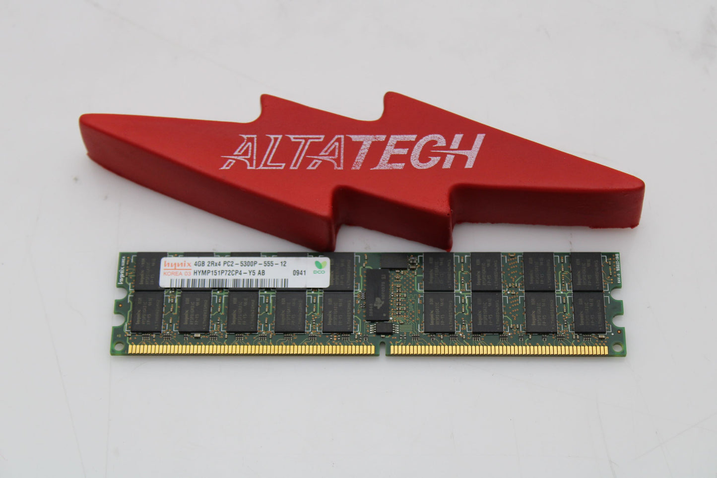 Hynix HYMP151P72CP4-Y5 4GB PC2-5300P DDR2-667 2RX4 ECC, Used