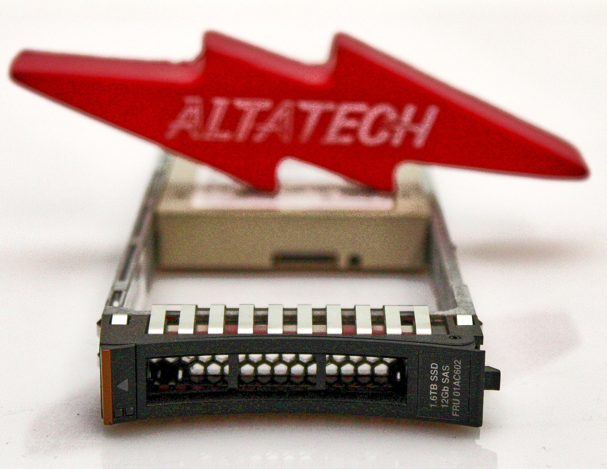 IBM 01AC602 1.6TB 2.5" Flash Drive Storwize V5000, Used