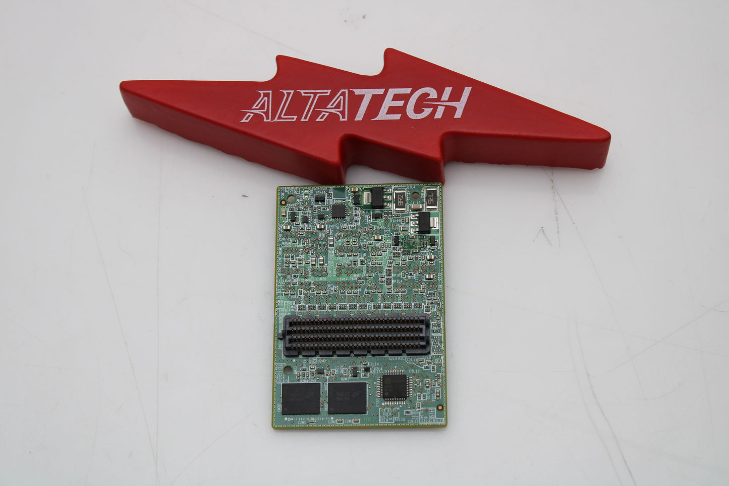 IBM 46C9028 SERVERAID M5100 1GB FLASH CARD, Used
