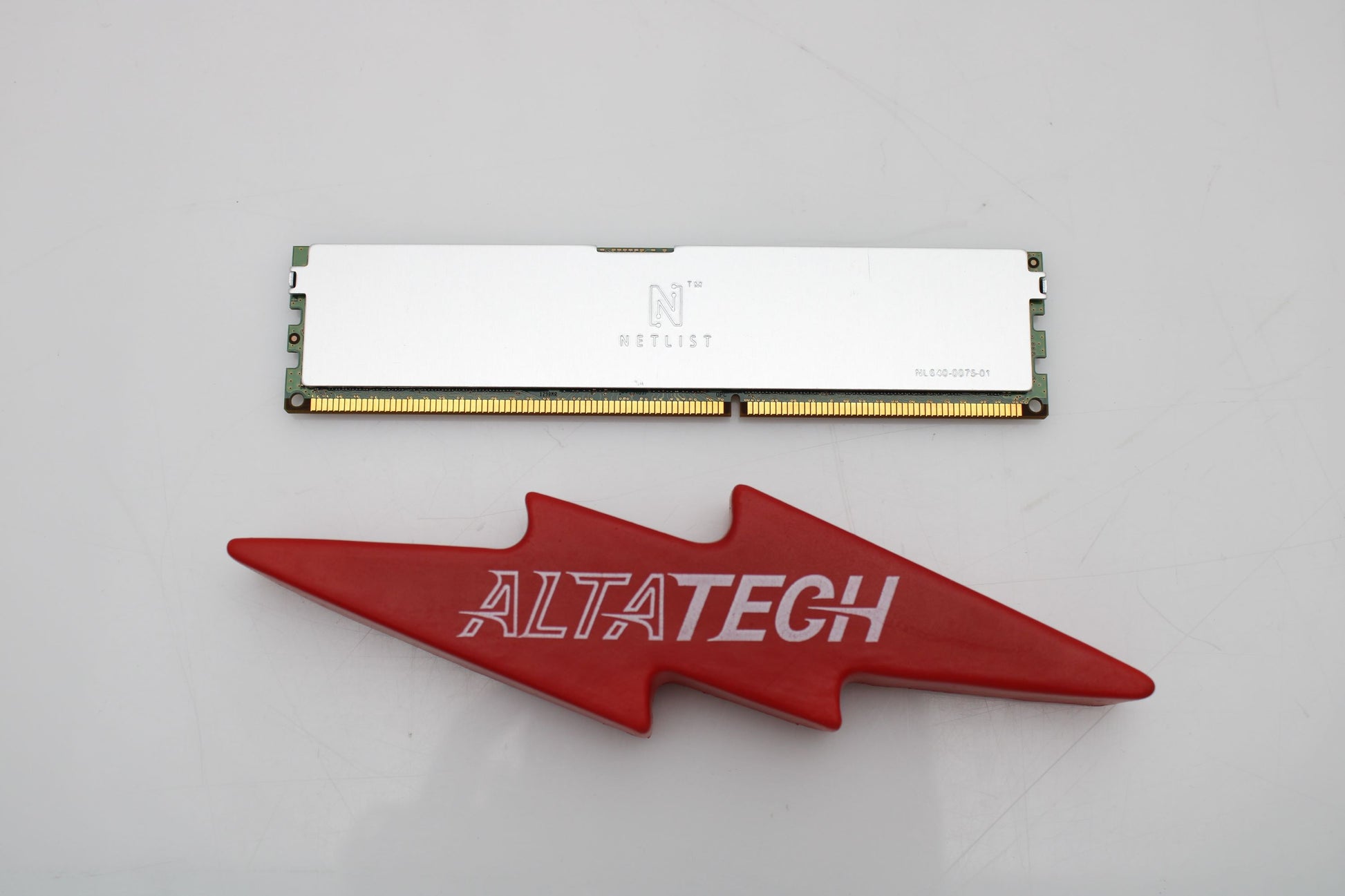 IBM 46W0769 32GB PC3L-10600R DDR3-1333 2RX4, Used
