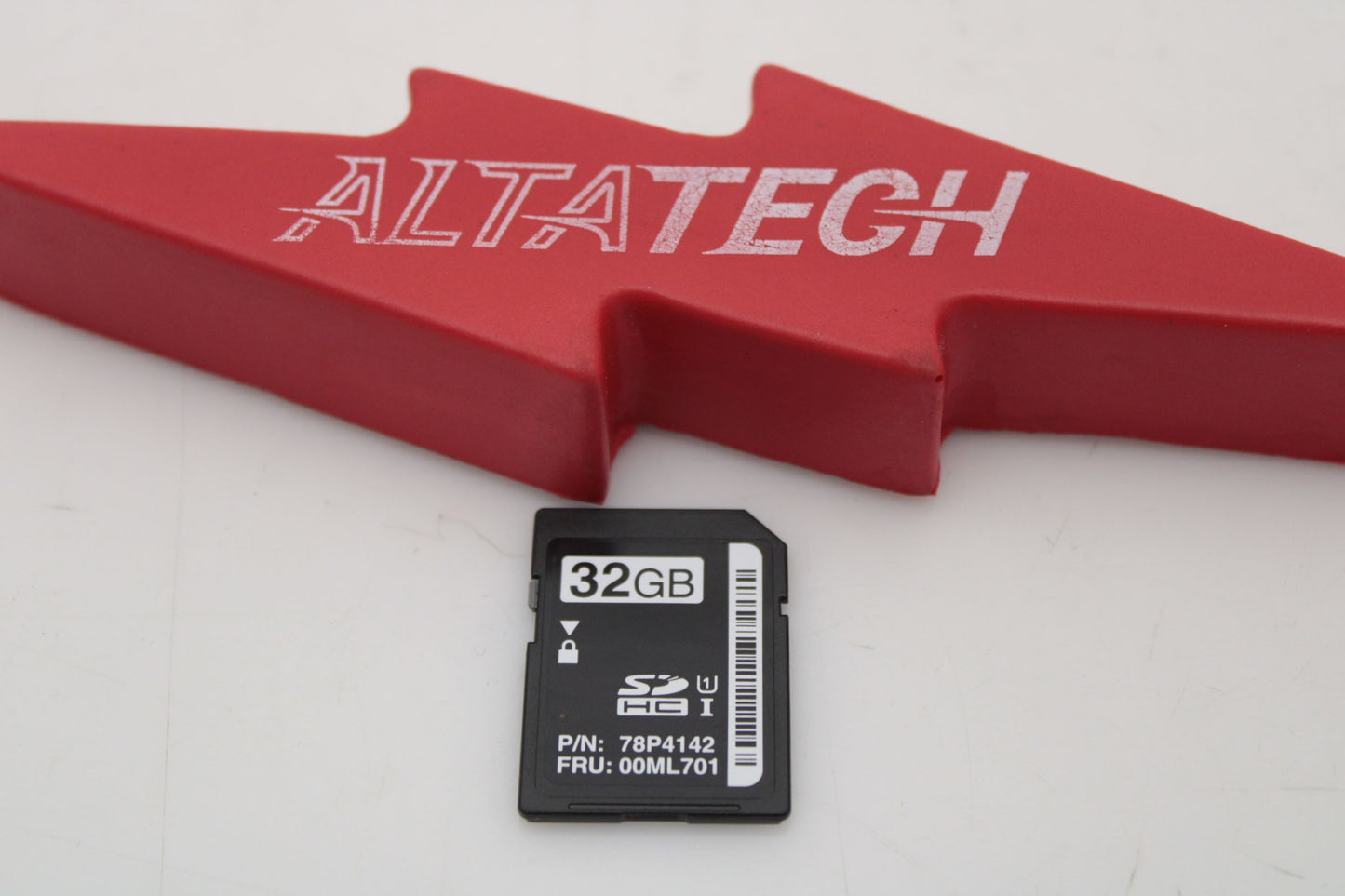 IBM 78P4142 32GB SD CARD, Used