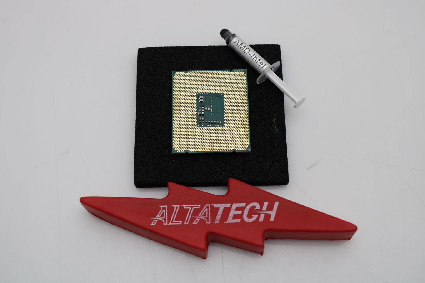 Intel 374-BBHC 2.4GHZ/15MB/85W/6C, ES-2620, Used