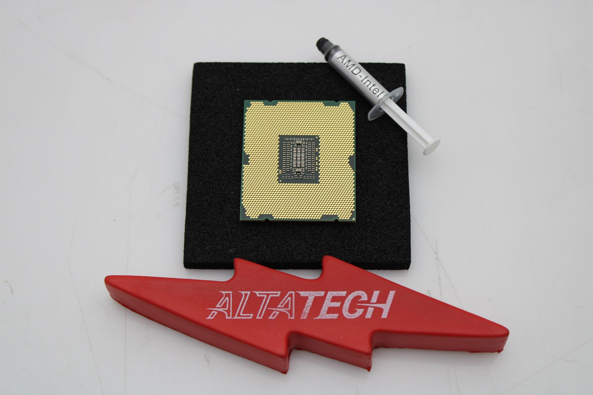 Intel SR0KQ 2.0GHZ/20MB/95W/8C, E5-2650, Used