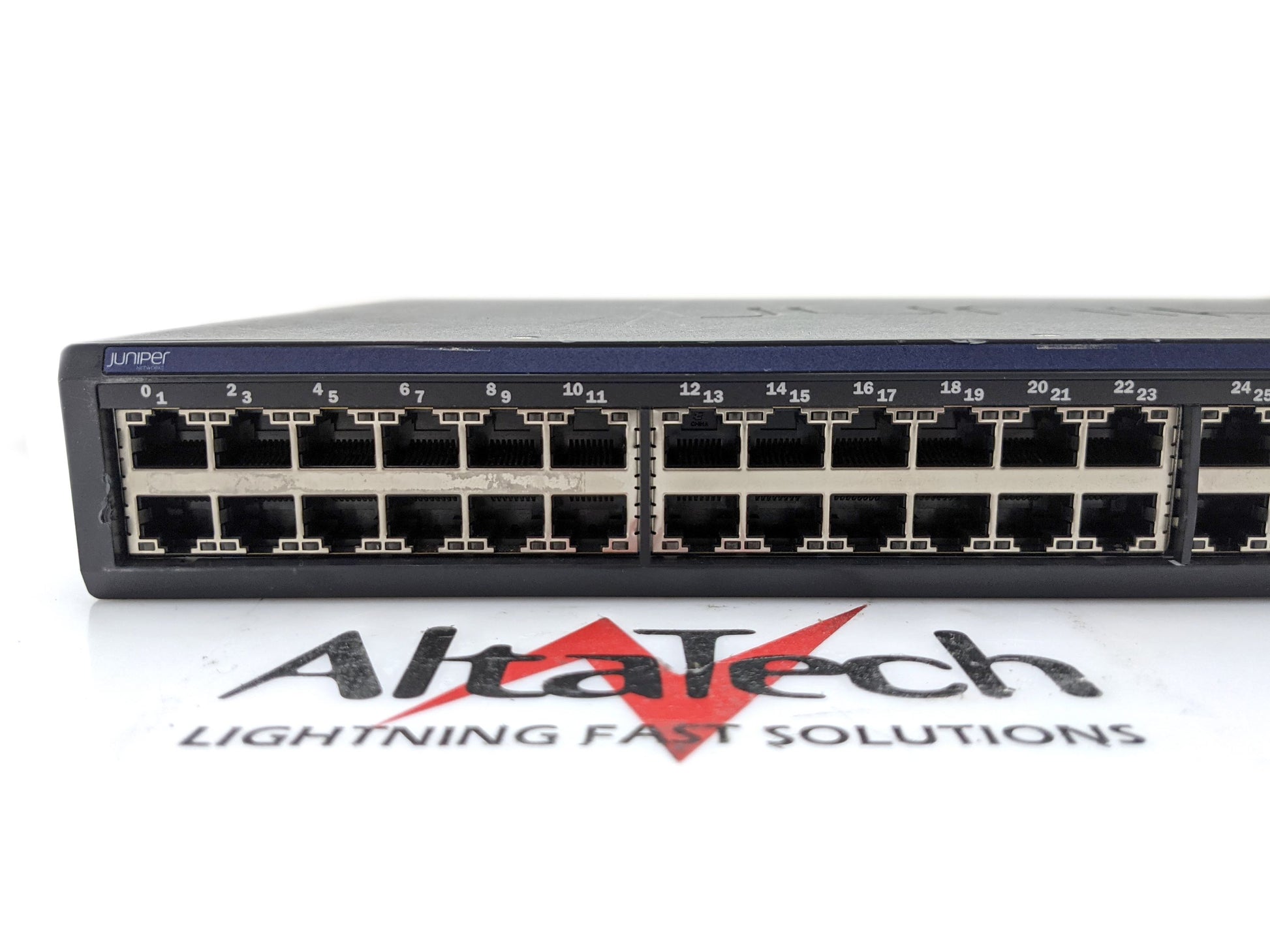 Juniper Networks EX2200-48T-4G 48-Port 10/100/1000 4xSFP Switch, Used