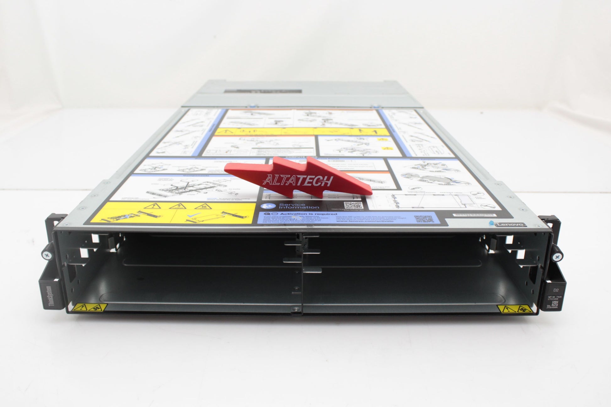 Lenovo 7X20CTO1WW ThinkSystem CTO D2 Enclosure for 4x SD530 (7X21CTO1WW), Used