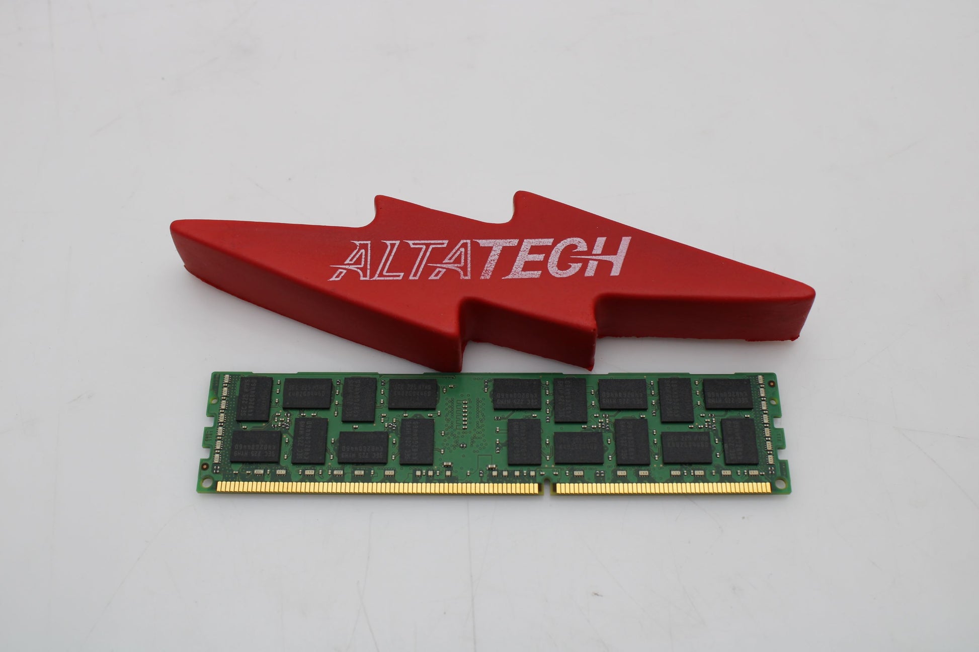 Samsung M393B1K70DH0-YH9 8GB PC3L-10600R 2RX4 ECC Memory, Used