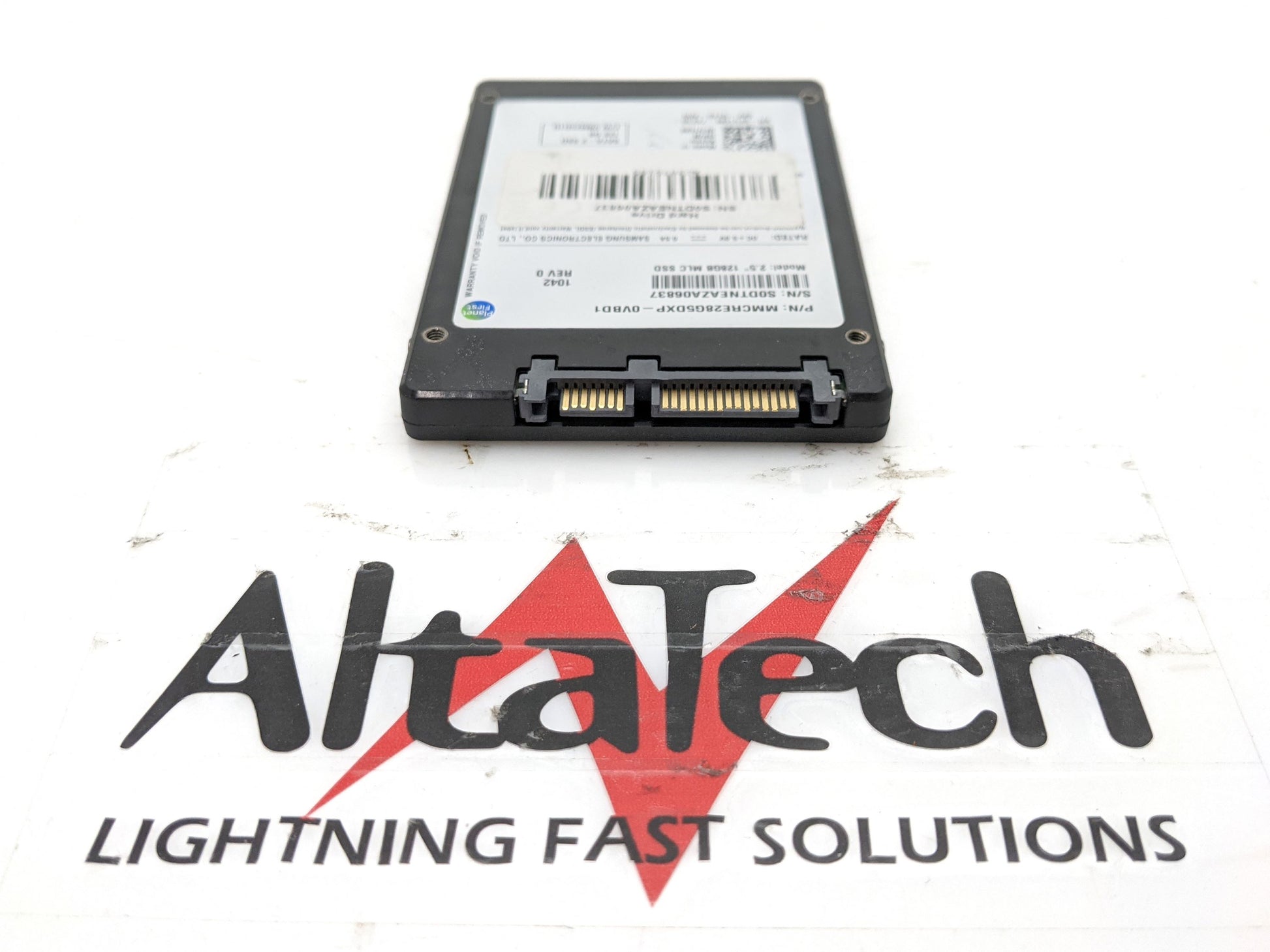 Samsung MMCRE28G5DXP-0VBD1 128GB SSD SATA 2.5 3G, Used